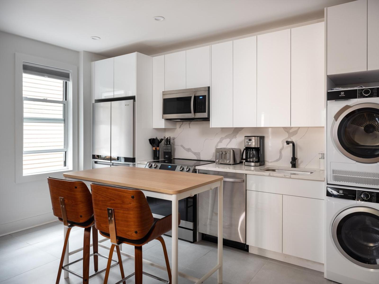 Three Bedroom Brooklynite Suite! New York Exterior photo